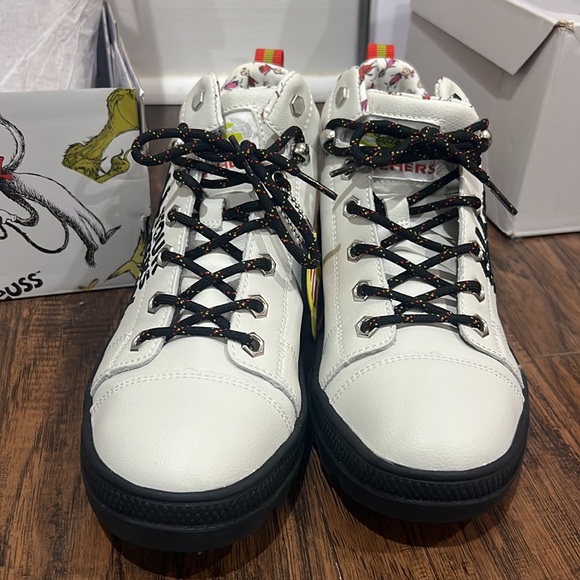 SKECHERS DR. SEUSS ALL YOUR SWEATERS ARE UGLY ROADIES BOOTS size 8 used once - Picture 8 of 15